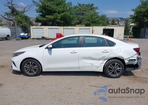 2024 Kia Forte Lxs из США, поврежденный, VIN 3KPF24AD6RE829124